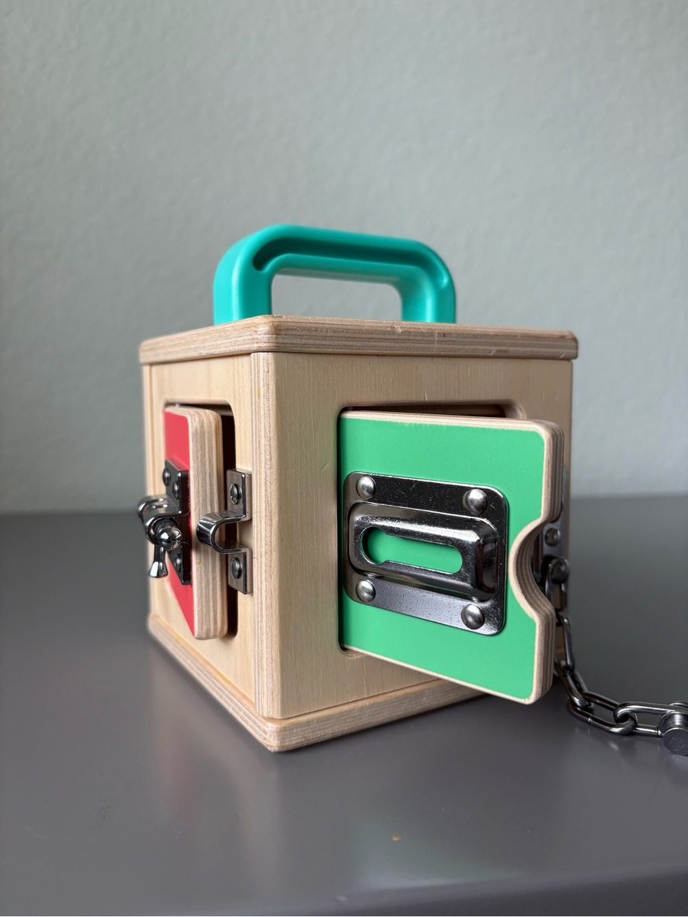 Lovevery Wooden Lock and Latch Learning Cube Montessori fine Motor Skills